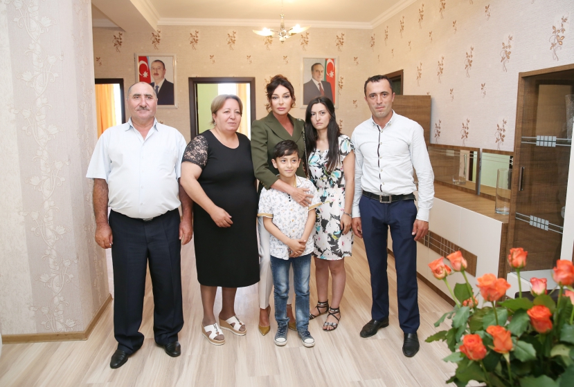 92156d6e9b8b98a39d58a97aaddeeb9d.jpg