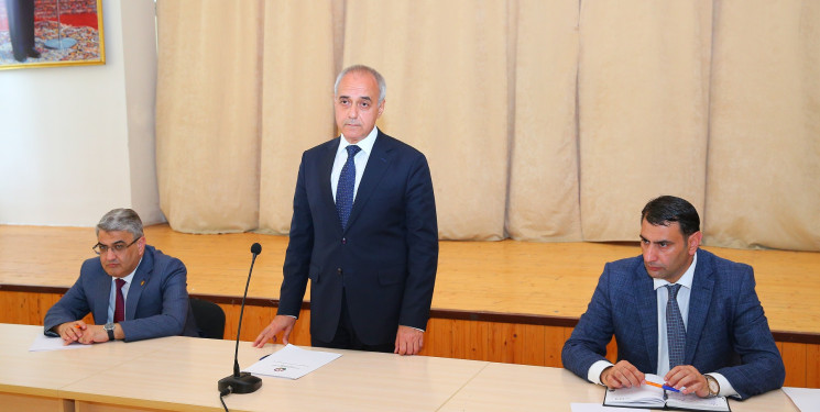 21 sentyabr 2023-cü il tarixində Binəqədi Rayon İcra Hakimiyyətinin başçısı Elxan Allahverdiyevin Biləcəri qəsəbə sakinləri ilə səyyar qəbulu keçirildi