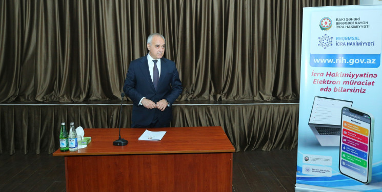 23 aprel 2026-cı il tarixində Binəqədi Rayon İcra Hakimiyyətinin başçısı Elxan Allahverdiyevin 8-ci mikrorayon sakinləri ilə səyyar qəbulu keçirildi