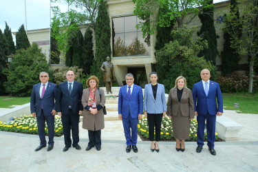 06 aprel 2026-cı il tarixində YAP Binəqədi rayon təşkilatı Ümummilli lider Heydər Əliyevin anadan olmasının 103-cü ildönümünə həsr olunmuş “Ulu öndərin tarixi missiyası – zəfərə aparan yol” adlı tədbir
