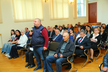 02 may 2025-ci il tarixində Binəqədi Rayon İcra Hakimiyyətinin başçısı Elxan Allahverdiyevin 8-ci mikrorayon sakinləri ilə səyyar qəbulu