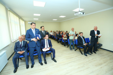 18 avqust 2026-cı il tarixində Binəqədi Rayon İcra Hakimiyyətinin başçısı Elxan Allahverdiyevin 7-ci mikrorayon sakinləri ilə səyyar qəbulu