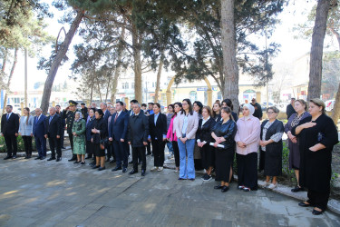 Azərbaycanın Respublikasının Milli Qəhrəmanı Fərhad Hümbətovun büstü qarşısında xatirəsinə həsr olunmuş tədbir 01.04.2025