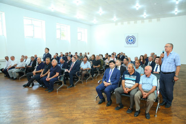 10 iyul 2025-ci il tarixində Binəqədi Rayon İcra Hakimiyyətinin başçısı Elxan Allahverdiyevin Biləcəri qəsəbə sakinləri ilə səyyar qəbulu