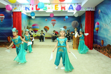 30 may 2025-ci il tarixində “Kids Era” körpələr evi-uşaq bağçasında 1 iyun - “Uşaqların Beynəlxalq Müdafiəsi Günü”nə həsr edilmiş “Uşaqlar bizim gələcəyimizdir!” adlı tədbir
