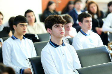25 noyabr 2025-ci il tarixində 135 nömrəli tam orta məktəbdə "Narkotiksiz gələcək naminə!” mövzusunda növbəti maarifləndirici tədbir