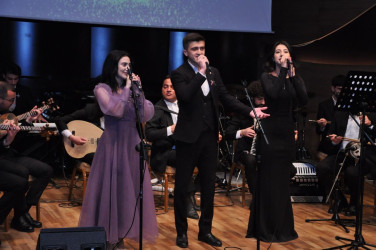 Beynəlxalq Muğam mərkəzində “Heydər Əliyev ili” çərçivəsində “Elə bağlı, ürəklərə bağlıyam” adlı konsert