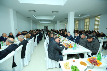 12 dekabr 2025-ci il tarixində Binəqədi Rayon İcra Hakimiyyətinin təşkilatçılığı ilə Heydər Məscidində xalqımızın Ümummilli Lideri Heydər Əliyevin əziz xatirəsinə ehsan süfrəsi