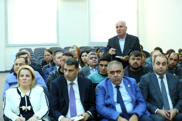 20 noyabr 2025-ci il tarixində Binəqədi Rayon İcra Hakimiyyətinin başçısı Elxan Allahverdiyevin Xocəsən qəsəbə sakinləri ilə səyyar qəbulu