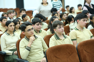 10 dekabr 2025-ci il tarixində 335 № li tam orta məktəbdə "Narkotiksiz gələcək naminə” mövzusunda növbəti maarifləndirici görüş