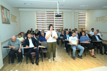 03 iyul 2025-ci il tarixində Binəqədi Rayon İcra Hakimiyyətinin başçısı Elxan Allahverdiyevin 7-ci mikrorayon sakinləri ilə səyyar qəbulu