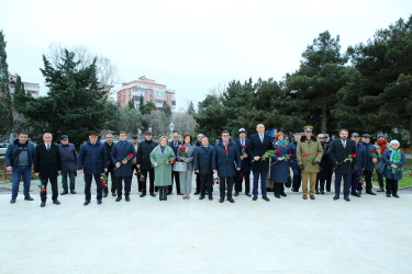 15 yanvar 2026-cı il tarixində Binəqədi rayonunda ucaldılan dahi rumın bəstəkarı Corce Eneskunun abidəsi önündə Rumıniya Mədəniyyət Günü münasibətilə tədbir