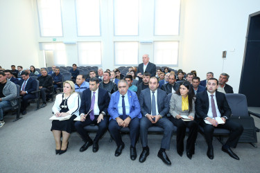 20 noyabr 2025-ci il tarixində Binəqədi Rayon İcra Hakimiyyətinin başçısı Elxan Allahverdiyevin Xocəsən qəsəbə sakinləri ilə səyyar qəbulu