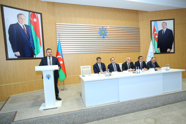 17 noyabr 2025-ci il tarixində Binəqədi rayon təsərrüfatının 2025-2026-cı illərin payız-qış mövsümünə hazırlığın vəziyyəti, qış aylarında Rayon İcra Hakimiyyətinin, təsərrüfat xidmətlərinin, ayrı-ayrı idarə, müəssisə və təşkilatların qarşısında duran vəzifələrə həsr olunmuş müşavirə