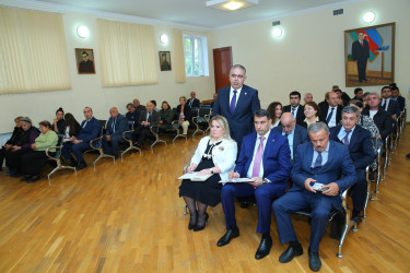 16 oktyabr 2025-ci il tarixində Binəqədi Rayon İcra Hakimiyyətinin başçısı Elxan Allahverdiyevin 9-cu mikrorayon sakinləri ilə səyyar qəbulu