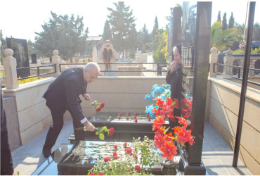 8 Noyabr- “Zəfər Günü”nün beşinci ildönümü ilə əlaqədar Binəqədi rayonunda şəhidlərimizin əziz xatirəsinin yad edilməsi