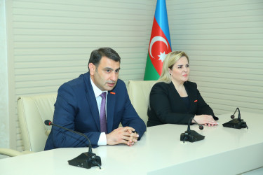 23 iyun 2025-ci il tarixində Binəqədi Rayon İcra Hakimiyyətinin inzibati binasında 23 İyun–“Dövlət Qulluqçularının Peşə Bayramı" münasibətilə tədbir