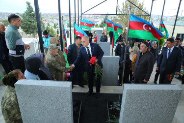 27 sentyabr 2025-ci il tarixində 27 Sentyabr - Anım Gününün beşinci ildönümünün qeyd olunması ilə əlaqədar  II Fəxri Xiyaban, Xocəsən, Biləcəri və Binəqədi qəsəbələrində yerləşən Vətən müharibəsi Şəhidlərinin Xiyaban Komplekslərinin ziyarəti