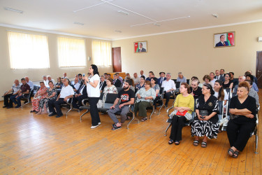 17 iyul 2025-ci il tarixində Binəqədi Rayon İcra Hakimiyyətinin başçısı Elxan Allahverdiyevin 6-cı mikrorayon sakinləri ilə səyyar qəbulu