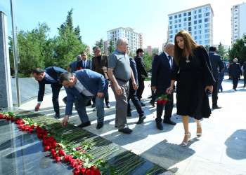 27 sentyabr 2026-cı il tarixində Binəqədi rayonunda Birinci Qarabağ, Aprel döyüşləri və Vətən müharibəsində, antiterror əməliyyatları zamanı şəhid olmuş qəhrəmanlarımızın əziz xatirəsinə ucaldılmış Memorial Kompleksin qarşısında 27 Sentyabr- Anım Gününə həsr olunmuş ümumrayon tədbiri