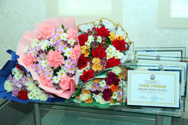 23 iyun 2025-ci il tarixində Binəqədi Rayon İcra Hakimiyyətinin inzibati binasında 23 İyun–“Dövlət Qulluqçularının Peşə Bayramı" münasibətilə tədbir