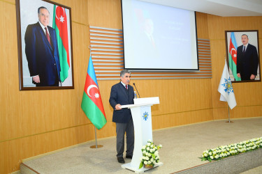 31 dekabr Dünya Azərbaycanlılarının Həmrəyliyi Gününə həsr olunmuş Heydər Əliyev irsinin öyrədilməsi ilə bağlı dərslər