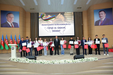 01 oktyabr 2025-ci il tarixində Binəqədi rayonunda fəaliyyət göstərən orta ümumtəhsil müəssisələrində təhsil ilinin yekunlarına və 5 Oktyabr - “Beynəlxalq Müəllim Günü”nə həsr olunmuş “Konstitusiya və Suverenlik İli: Təhsil və Gələcək Nəsillər” adlı təhsil konfransı