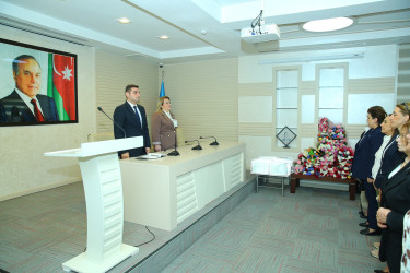 5 Oktyabr – “Beynəlxalq Müəllimlər Günü”  münasibətilə dövlət ümumi təhsil müəssisələrində çalışan təhsilverənlərin sertifikatlaşdırılması imtahanlarında yüksək nəticə göstərən müəllimlərlə görüş