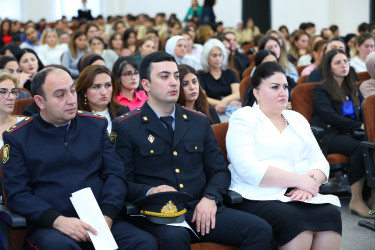 23 oktyabr 2025-ci il tarixində “Konstitusiya və Suverenlik İli” çərçivəsində Binəqədi rayonu 335 № li tam orta məktəbdə çətin həyat şəraitində olan yetkinlik yaşına çatmayanlar üçün sosial reabilitasiya və cəmiyyətə inteqrasiyası ilə bağlı tədbirlərin gücləndirilməsi, onlara tibbi və psixolojin dəstəyin göstərilməsi məqsədilə “Sən tək deyilsən!” mövzusunda maarifləndirici tədbir