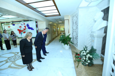 23 iyun 2026-cı il tarixində Binəqədi Rayon İcra Hakimiyyətinin inzibati binasında 23 İyun – Dövlət Qulluqçularının Peşə Bayramı münasibətilə tədbir