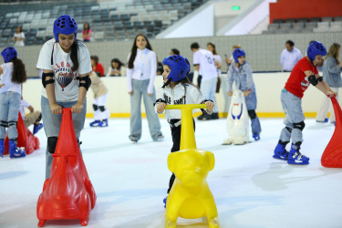 01.06.2025-ci il tarixində Binəqədi Rayon İcra Hakimiyyəti və Biləcəri qəsəbə Bələdiyyəsinin təşkilatçılığı ilə Heydər Əliyev adına İdman Sarayı-Konsert Kompleksində 1 İyun-“Uşaqların Beynəlxalq Müdafiəsi Günü”nə həsr olunmuş əyləncəli bayram tədbiri