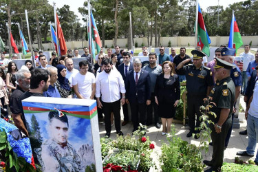 Bu gün vətənimizin qəhrəman oğullarından biri şəhid gizir İbrahim Sadıqlının dünyaya göz açdığı gündür.