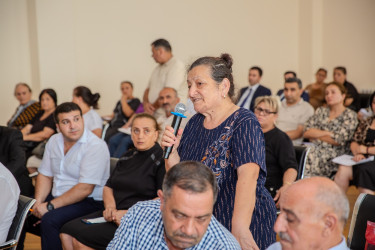 12 avqust 2025-ci il tarixində Binəqədi Rayon İcra Hakimiyyətinin başçısı Elxan Allahverdiyevin Binəqədi qəsəbə sakinləri ilə səyyar qəbulu