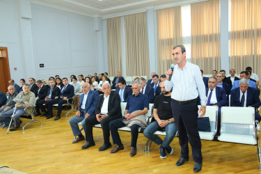 19 sentyabr 2025-ci il tarixində Binəqədi Rayon İcra Hakimiyyətinin başçısı Elxan Allahverdiyevin Biləcəri qəsəbə sakinləri ilə səyyar qəbulu