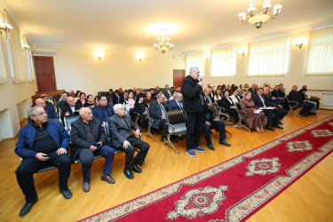 23 dekabr 2025-ci il tarixində Binəqədi Rayon İcra Hakimiyyətinin başçısı Elxan Allahverdiyevin 8-ci mikrorayon sakinləri ilə səyyar qəbulu