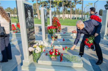 8 Noyabr- “Zəfər Günü”nün beşinci ildönümü ilə əlaqədar Binəqədi rayonunda şəhidlərimizin əziz xatirəsinin yad edilməsi