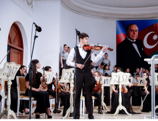 Azərbaycan Dövlət Akademik Filarmoniyasında M.Maqomayev adına 26 nömrəli Onbirillik Musiqi Məktəbinin Ümummilli Lider Heydər Əliyevin 100 illik yubileyinə həsr olunmuş konsert