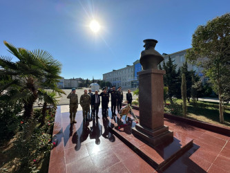 28 oktyabr 2025-ci il tarixində “Konstitusiya və Suverenlik İli” çərçivəsində Fövqəladə Hallar Nazirliyinin Mülki Müdafiə Qoşunlarında 8 Noyabr-“Zəfər Günü”nün beşilliyi münasibətilə tədbir