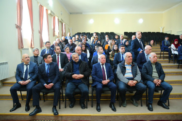 06 mart 2025-ci il tarixində Binəqədi Rayon İcra Hakimiyyətinin başçısı Elxan Allahverdiyevin 8-ci mikrorayon sakinləri ilə səyyar qəbulu