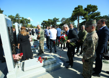 27 Sentyabr Anım Günü ilə əlaqədar 27 sentyabr 2026-cı il tarixində şəhidlərimizin əziz xatirəsi böyük ehtiramla yad edilməsi
