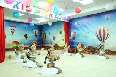 30 may 2025-ci il tarixində “Kids Era” körpələr evi-uşaq bağçasında 1 iyun - “Uşaqların Beynəlxalq Müdafiəsi Günü”nə həsr edilmiş “Uşaqlar bizim gələcəyimizdir!” adlı tədbir