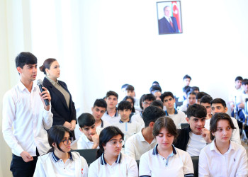 28 noyabr 2025-ci il tarixində 182 № li tam orta məktəbdə "Narkotiksiz gələcək naminə!” mövzusunda növbəti maarifləndirici tədbir