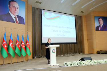 01 oktyabr 2025-ci il tarixində Binəqədi rayonunda fəaliyyət göstərən orta ümumtəhsil müəssisələrində təhsil ilinin yekunlarına və 5 Oktyabr - “Beynəlxalq Müəllim Günü”nə həsr olunmuş “Konstitusiya və Suverenlik İli: Təhsil və Gələcək Nəsillər” adlı təhsil konfransı