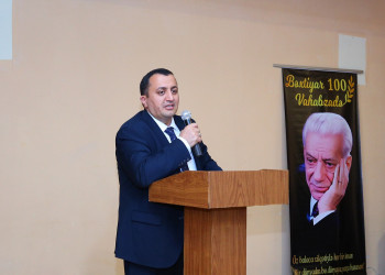 Azərbaycan ədəbiyyatının görkəmli nümayəndəsi, xalq şairi, dramaturq, ədəbiyyatşünas, pedaqoq və ictimai xadim, akademik Bəxtiyar Vahabzadənin anadan olmasının 100 illik yubileyinə həsr olunmuş “Şeirin Bəxtiyar Nidası”  adlı tədbir
