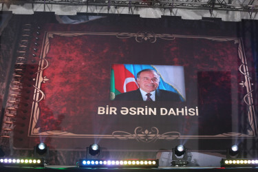 Binəqədi rayonunda xalqımızın Ümummilli Lideri Heydər Əliyevin anadan olmasının 100 illik yubileyinə həsr olunmuş “BİR ƏSRİN DAHİSİ” adlı möhtəşəm konsert proqramı