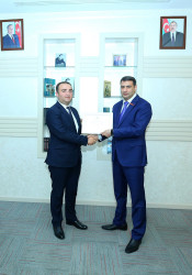 23 iyun 2026-cı il tarixində Binəqədi Rayon İcra Hakimiyyətinin inzibati binasında 23 İyun – Dövlət Qulluqçularının Peşə Bayramı münasibətilə tədbir
