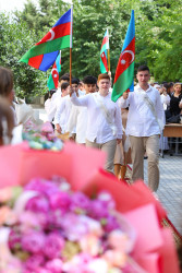 14 iyun 2025-ci il tarixində 2024-2025-ci tədris ilinin başa çatması münasibətilə Binəqədi rayonunun orta ümumtəhsil müəssisələrində “Son zəng” tədbirləri