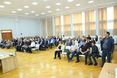 19 sentyabr 2025-ci il tarixində Binəqədi Rayon İcra Hakimiyyətinin başçısı Elxan Allahverdiyevin Biləcəri qəsəbə sakinləri ilə səyyar qəbulu