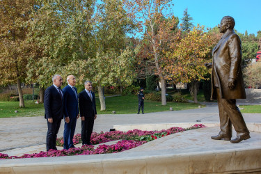19 noyabr 2025-ci il tarixində Yeni Azərbaycan Partiyasının təsis edilməsinin 33-cü ildönümünə həsr olunmuş “Yeni Azərbaycan Partiyası: Heydər Əliyev dühası və siyasi varislik” mövzusunda tədbir