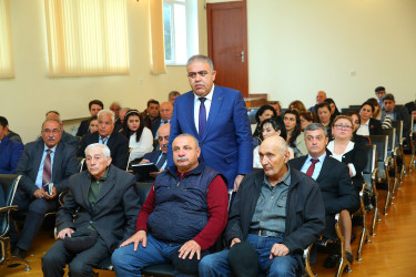 02 may 2025-ci il tarixində Binəqədi Rayon İcra Hakimiyyətinin başçısı Elxan Allahverdiyevin 8-ci mikrorayon sakinləri ilə səyyar qəbulu